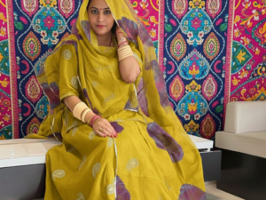 Royal Silk Silver Keri Work with Aari magji  & Doria Odhani